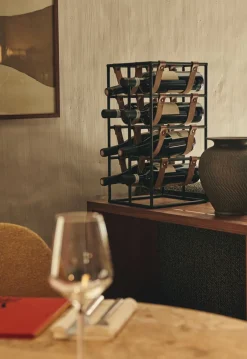 Outlet Umanoff, Wine Rack Bar & Vin