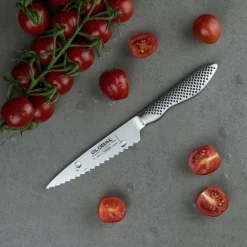 Discount Universal kniv 11,5 cm m/takker Køkkenknive & Sakse