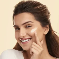 Vitamin Enriched Face Base Moisturizer + Primer-Bobbi Brown Sale